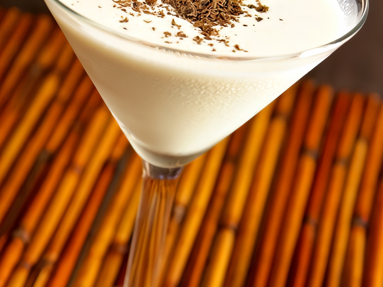 Gin and Creme de Cacao Cocktail