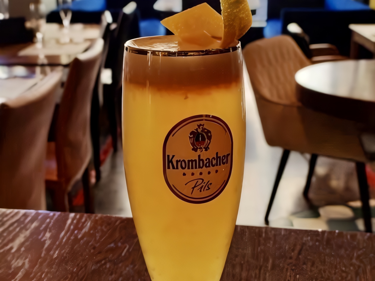 Hell-Frukt Spritz Cocktail