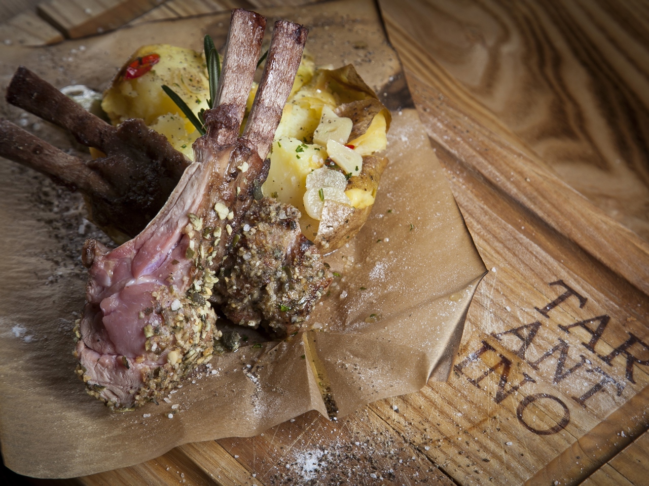 Veal Rib Chop with Mashed Potatoes and Ali-Olio Sauce