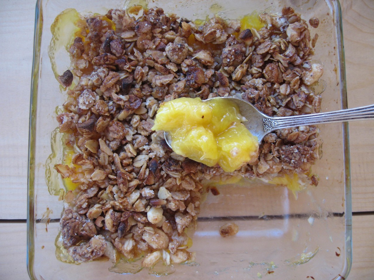 Crumble with Nectarines and Ginger