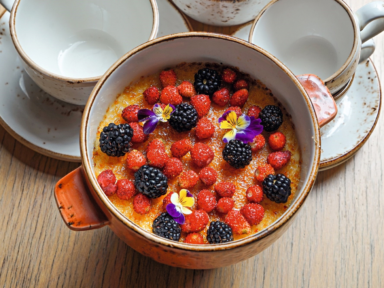 Crème Brûlée with Fresh Berries