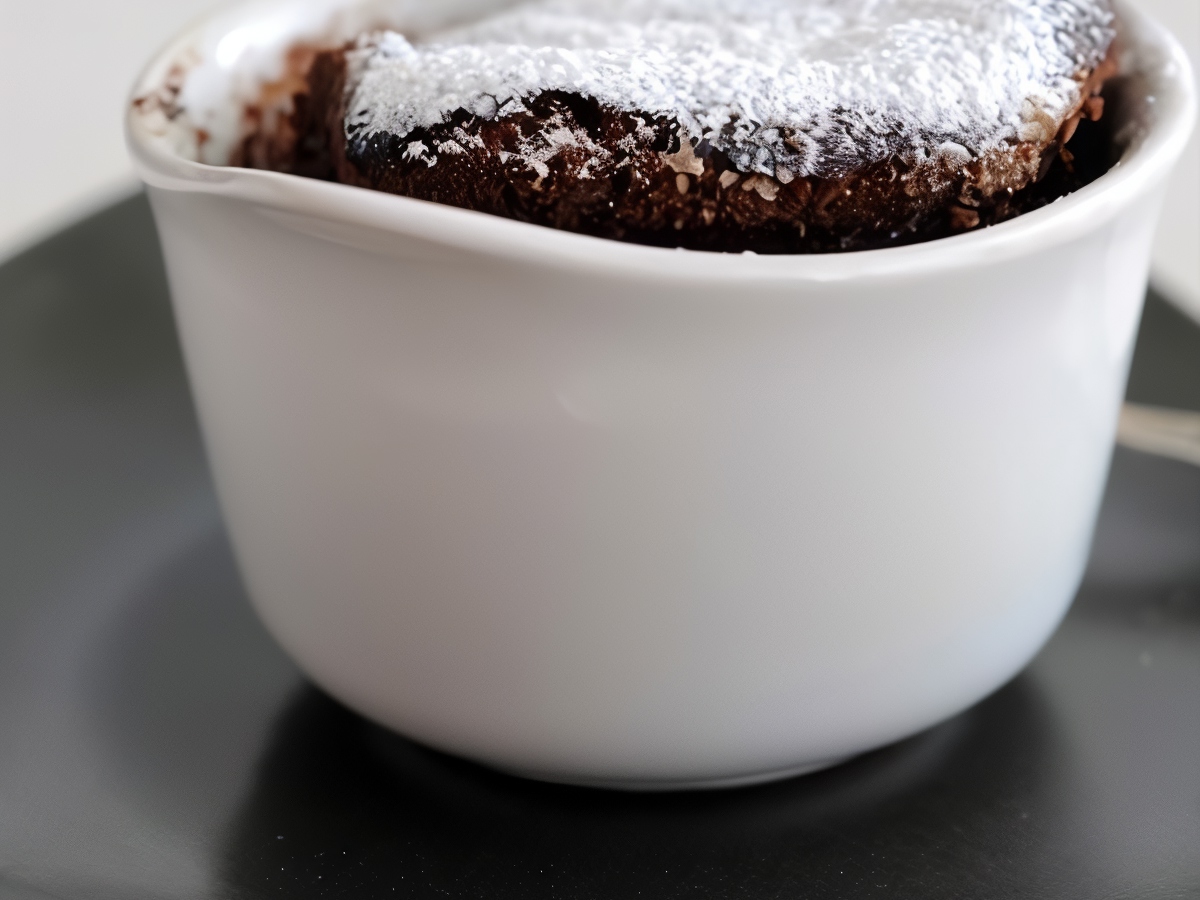 Portuguese Cocoa Cream with Cookies and Nuts