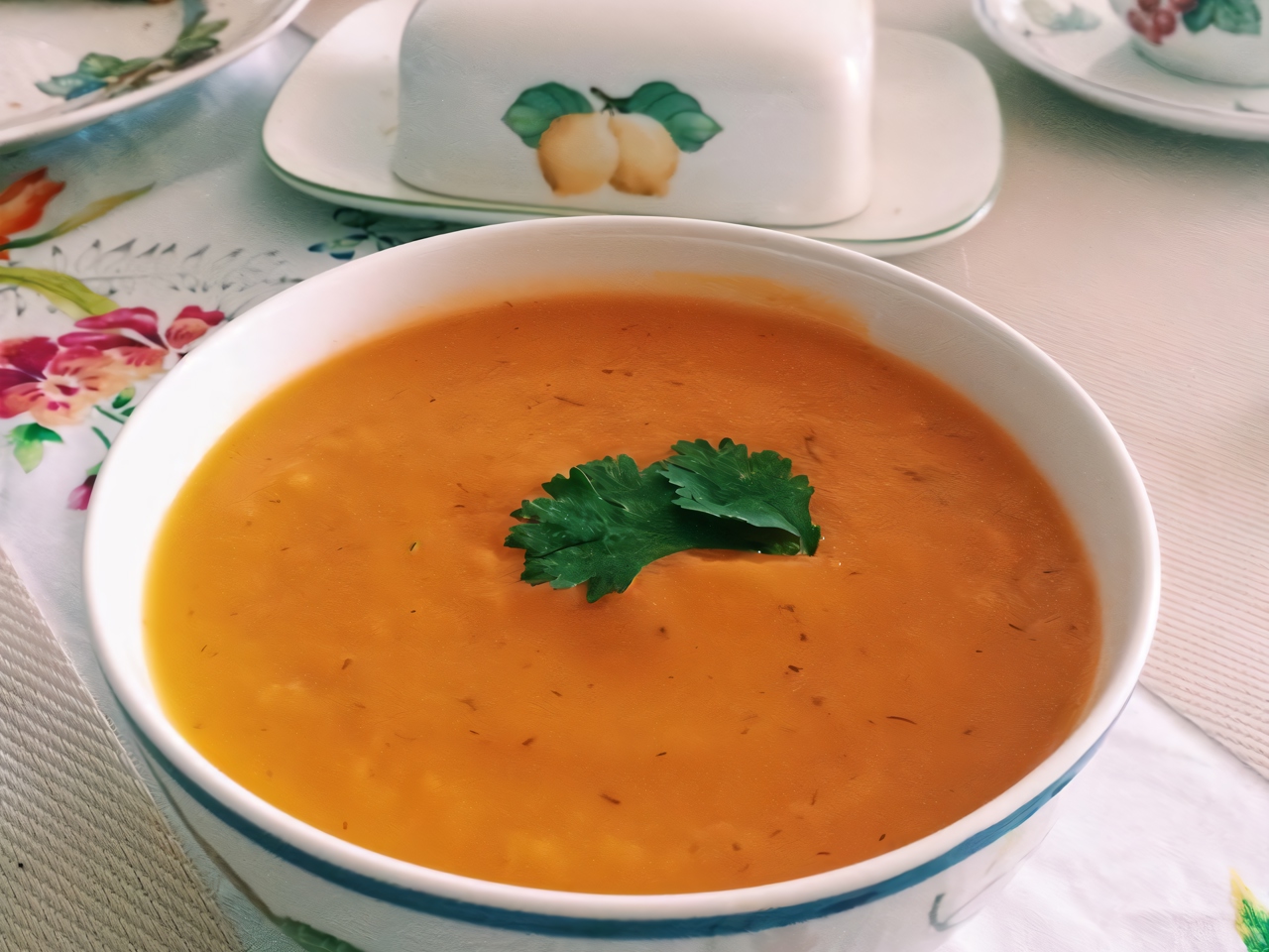 Creamy Pumpkin Soup with Herbs