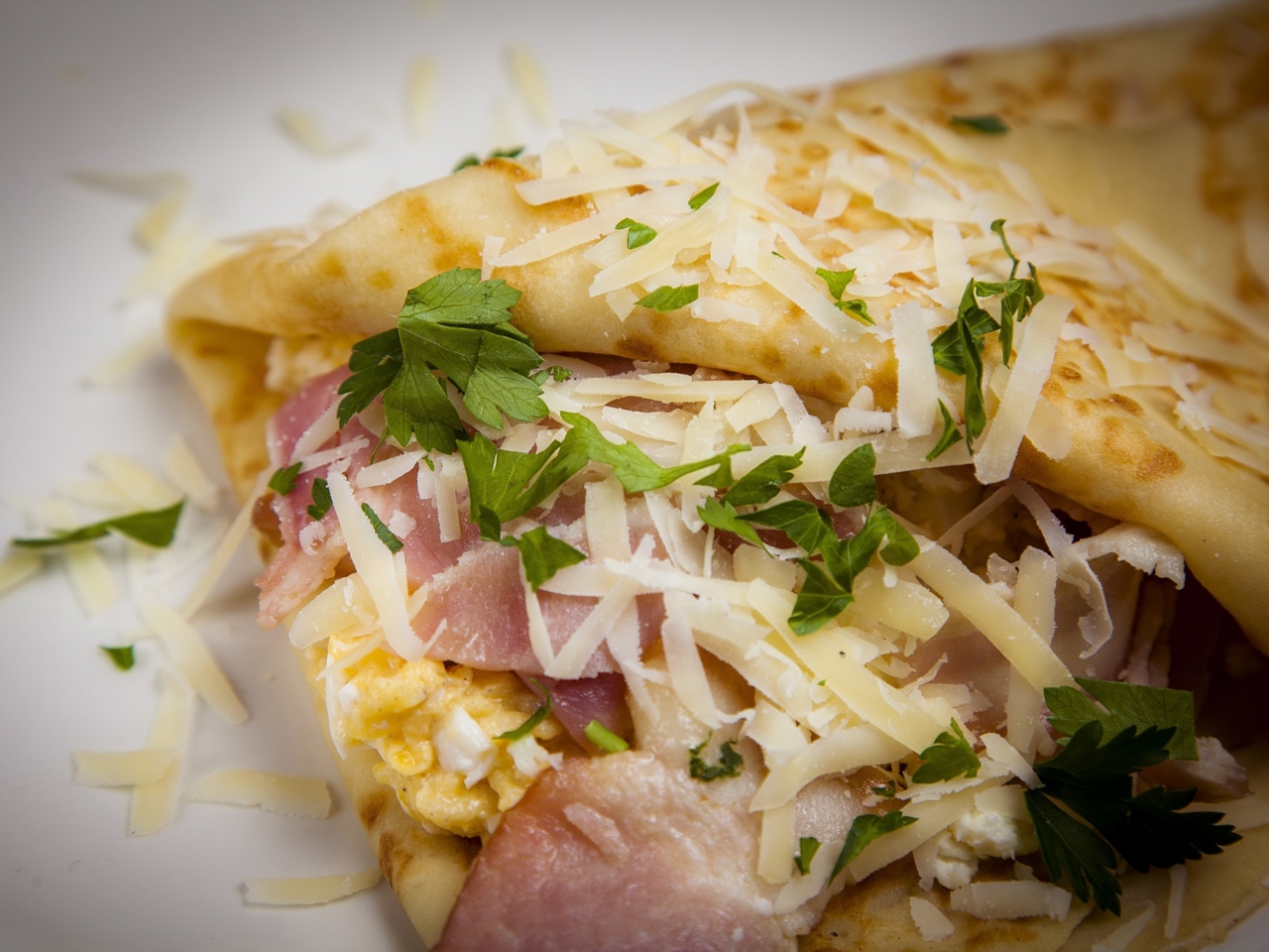 Crepe with Egg and Bacon