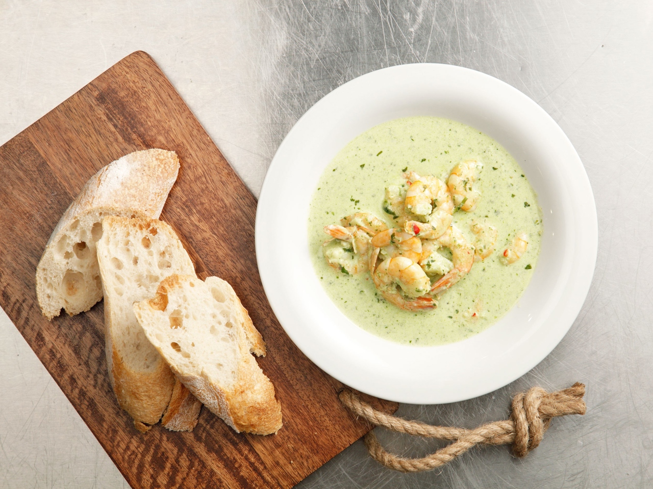 Shrimp in Pesto Sauce