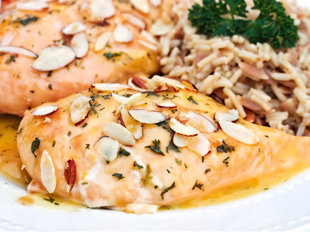 Chicken with White Wine and Almonds