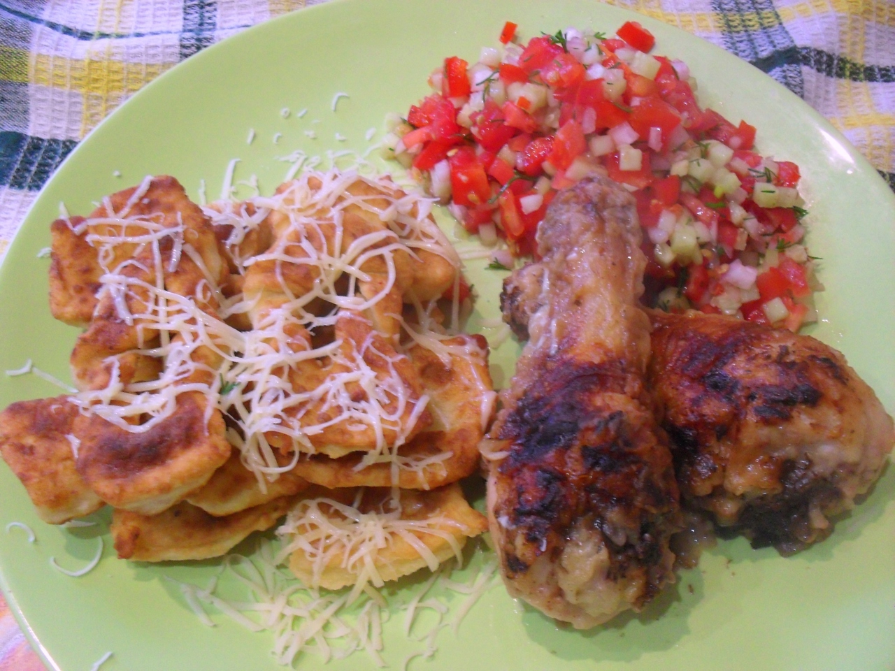 Chicken with Potato Straws and Pico Vegetables