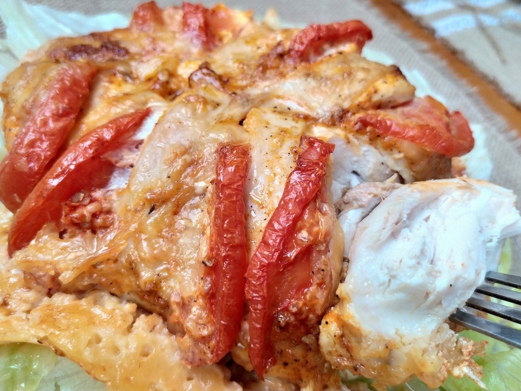 Chicken Breast with Tomatoes and Cheese