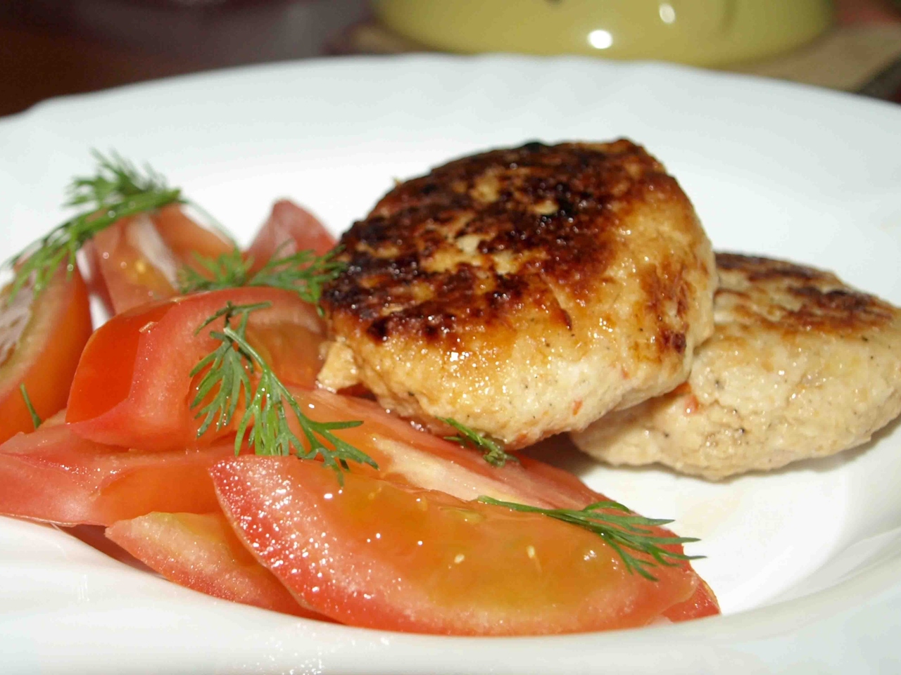 Chicken Cutlets with Tomatoes