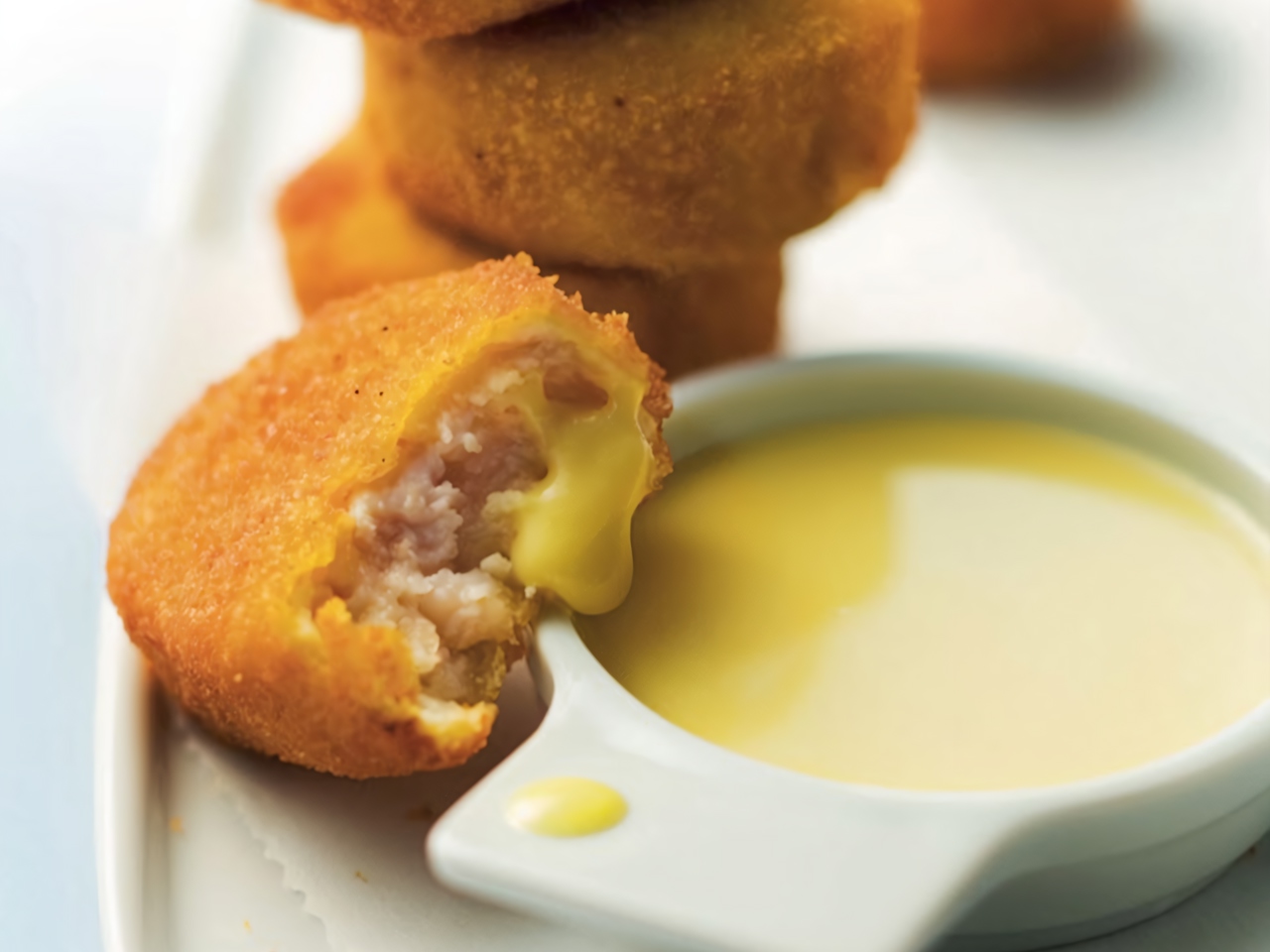 Homemade Chicken Nuggets with Gouda Sauce