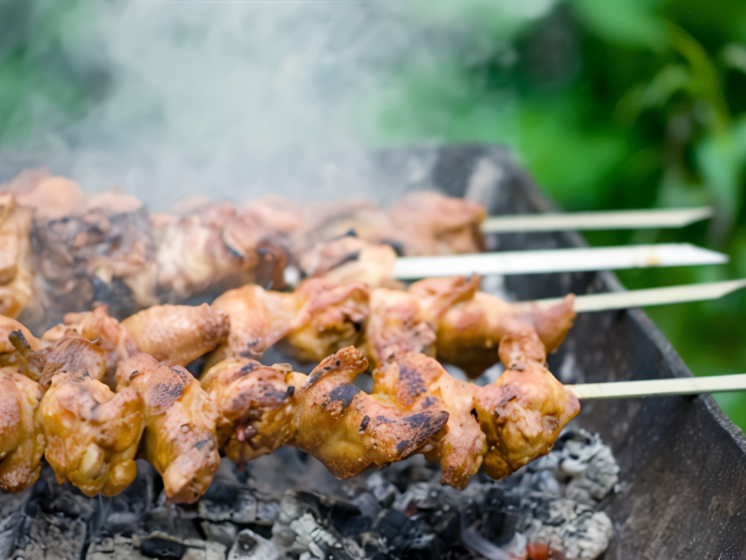 Chicken Skewers with Blackberry Sauce