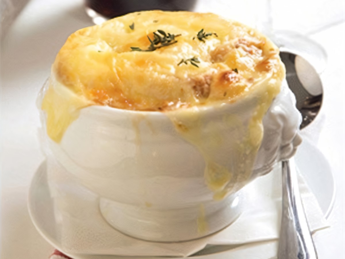 Chicken Julienne with Mushrooms and Hard Cheese