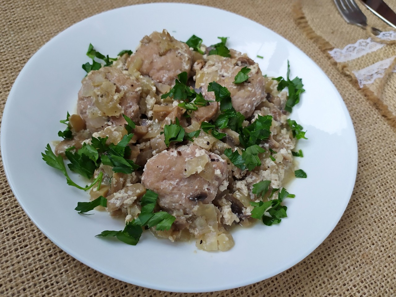 Chicken Meatballs with Mushrooms in Cream