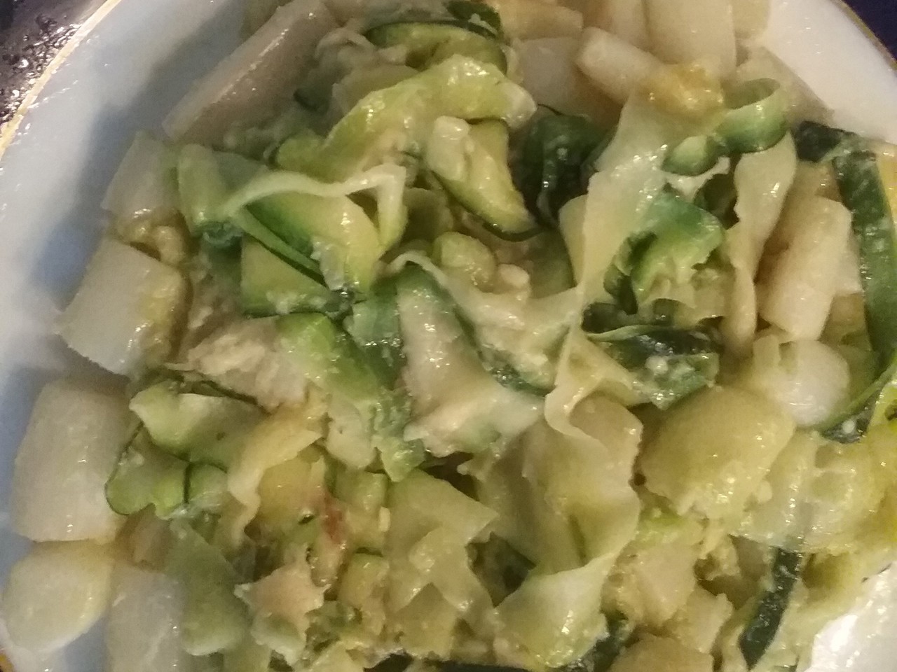 Zucchini Noodles with Asparagus and Avocado Cream