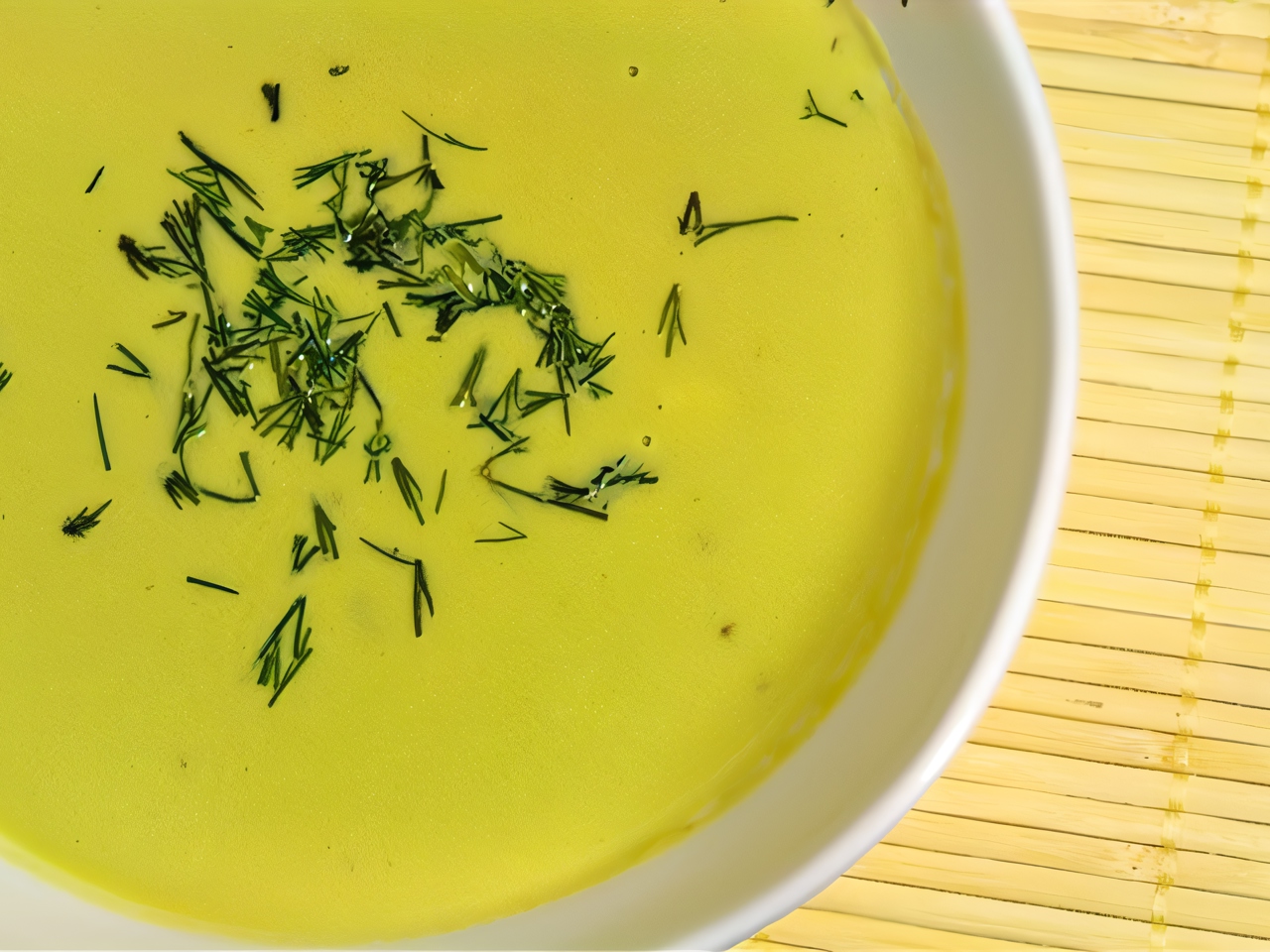 Chilled Pea Soup with Green Soup and Mint