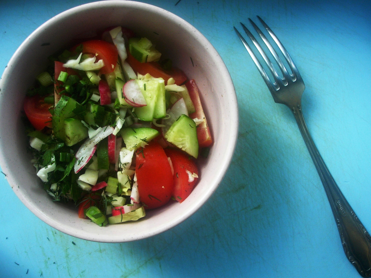 Light Summer Salad with Radishes and Celery