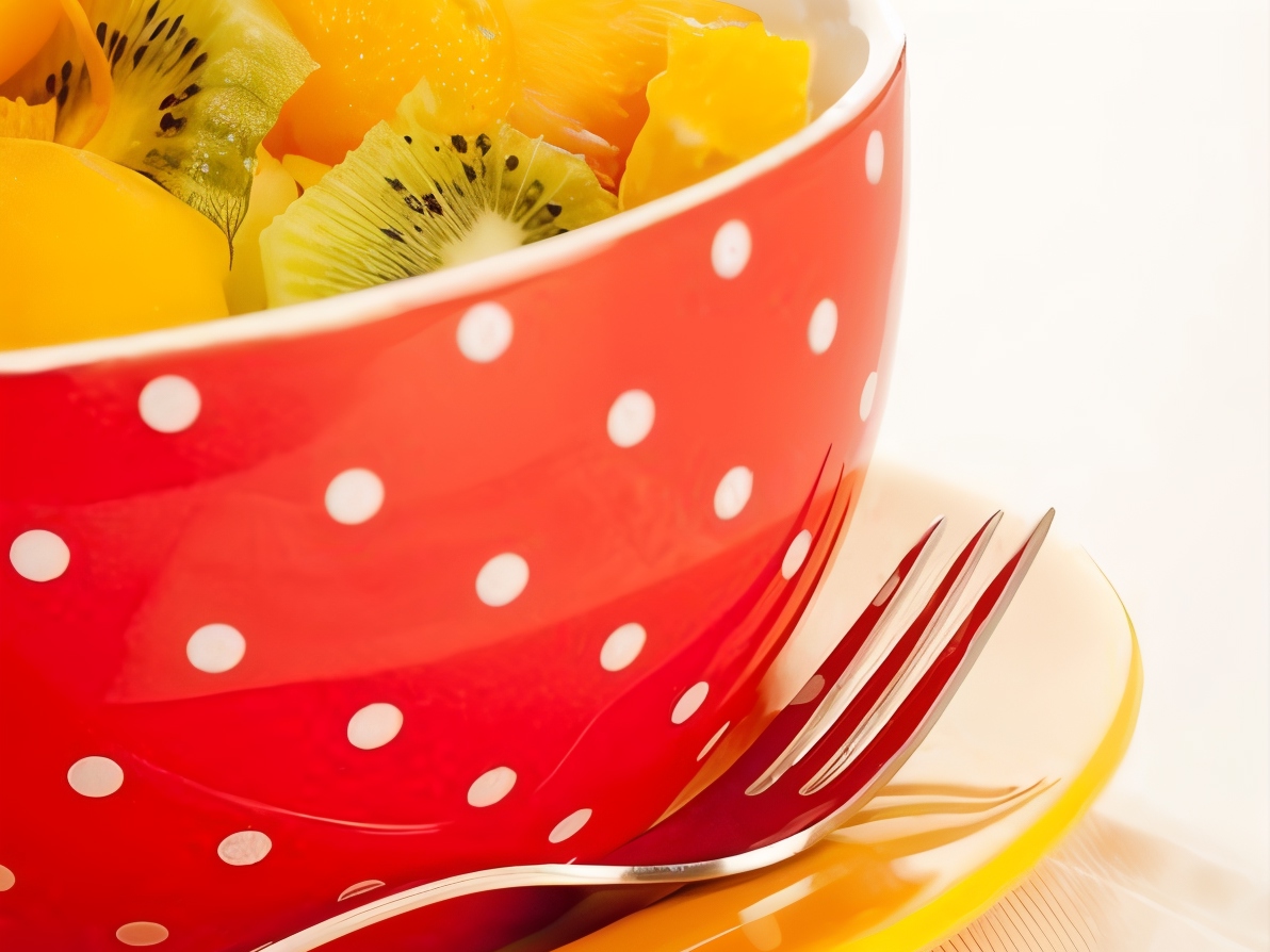 Light Pineapple and Kiwi Salad