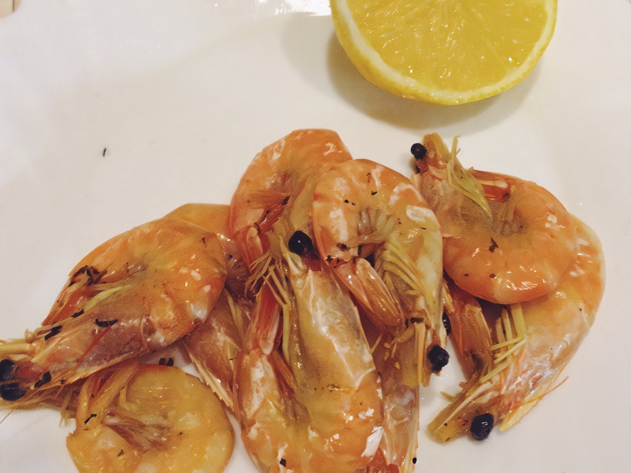 Light Avocado and Shrimp Salad
