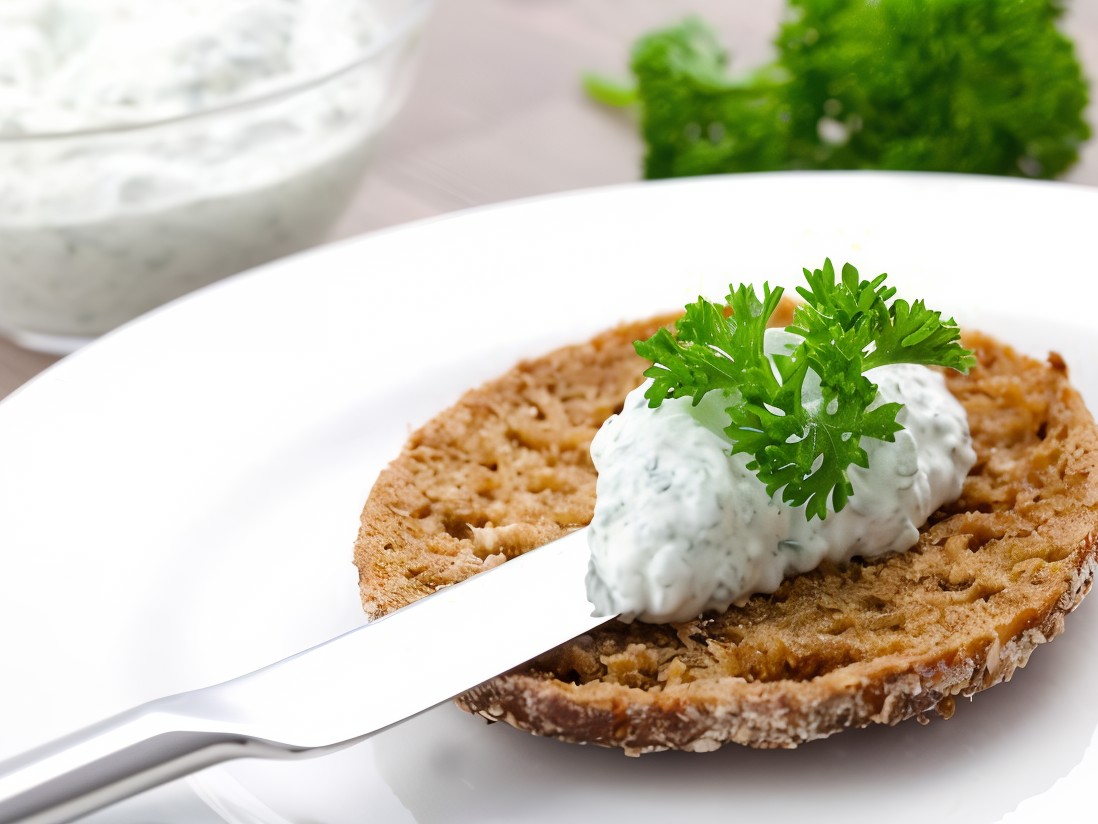 Easy Feta Spread with Garlic and Herbs