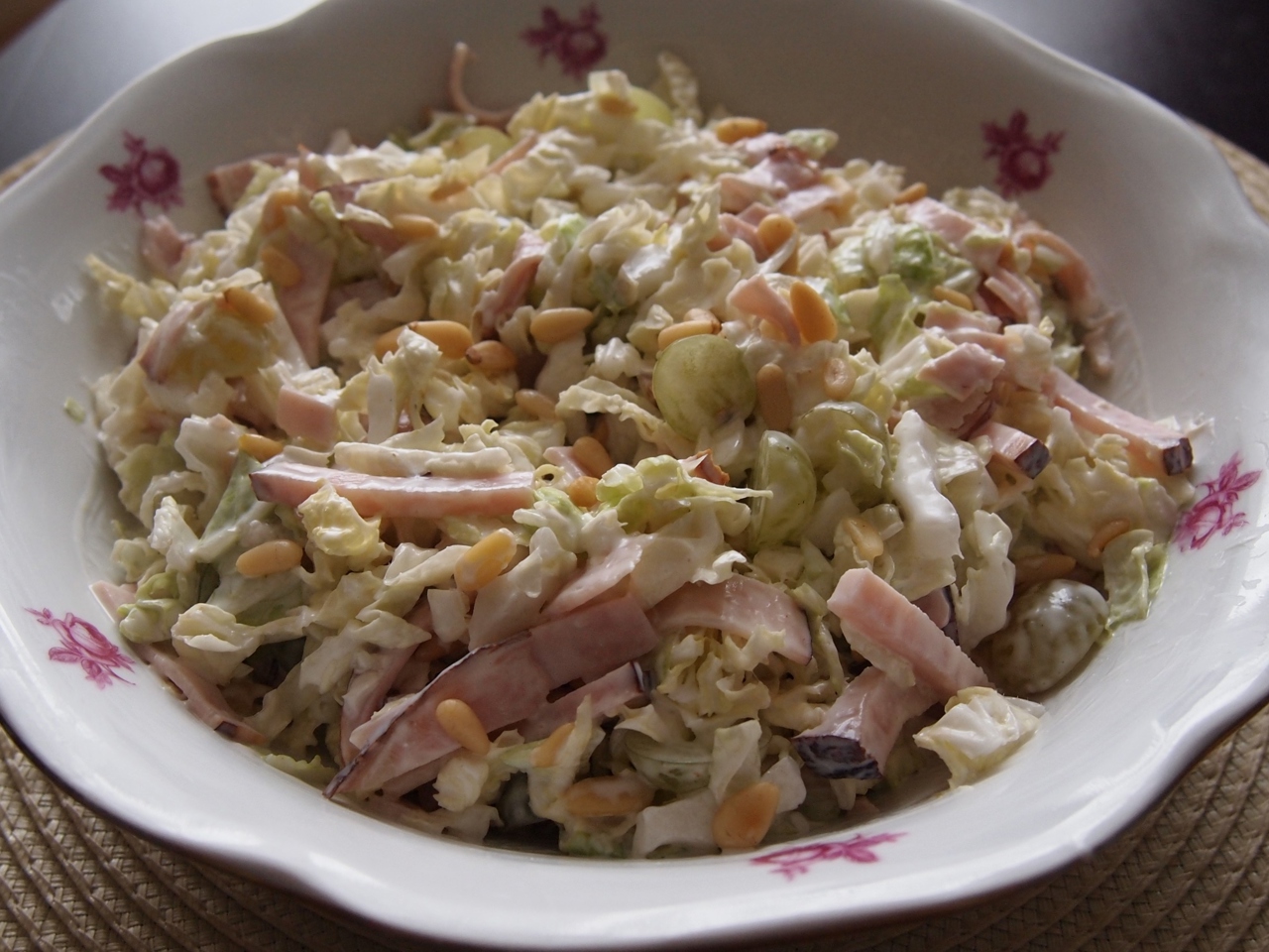 Summer Salad with Ham and Grapes