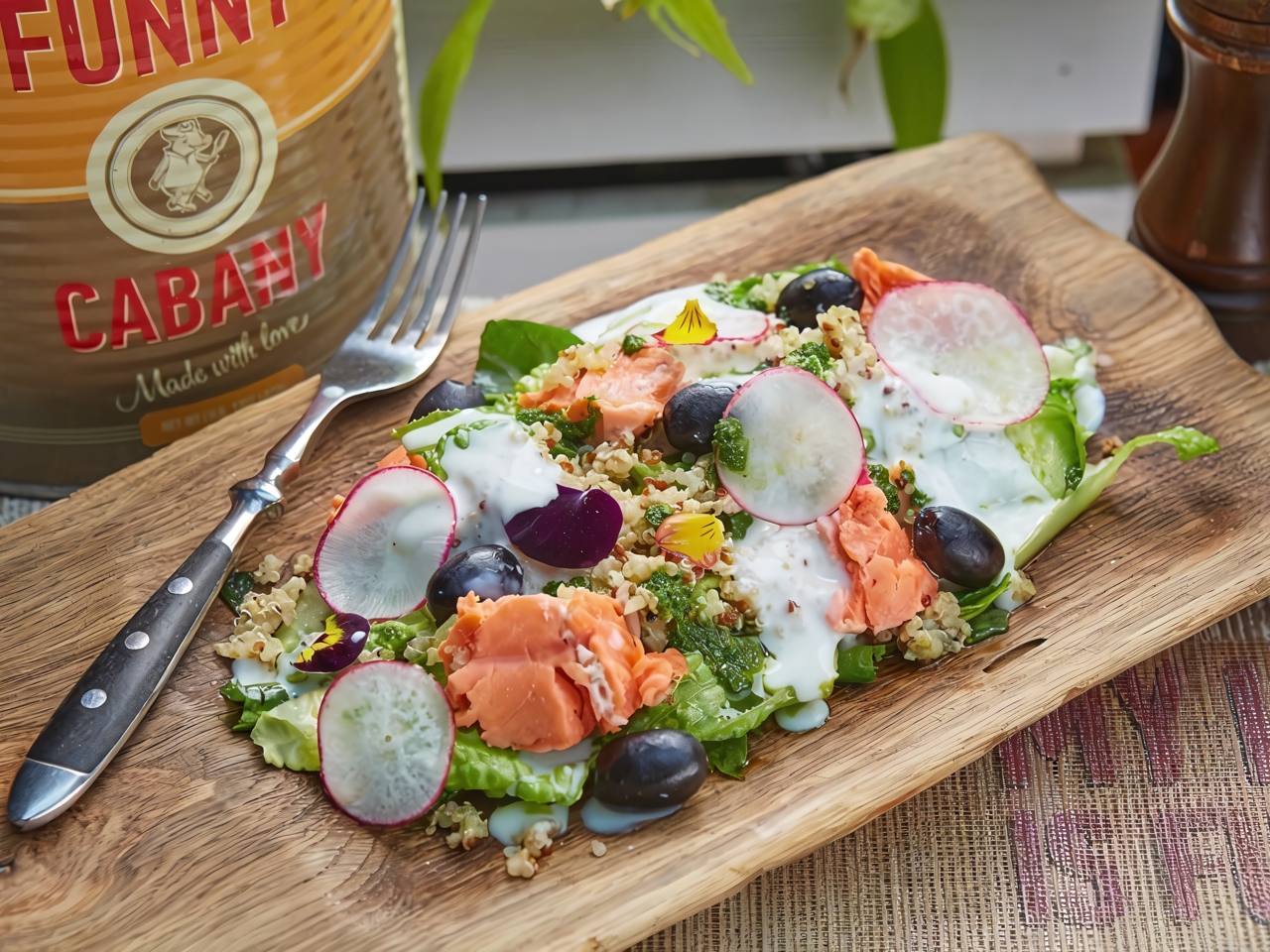 Summer Salad with Salmon from Funny Kitchen