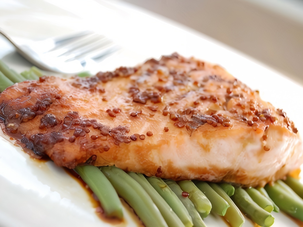 Grilled Salmon with Mustard Sauce