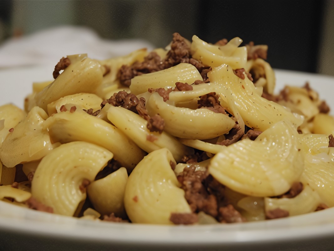 Pasta with Ground Beef and Sour Cream