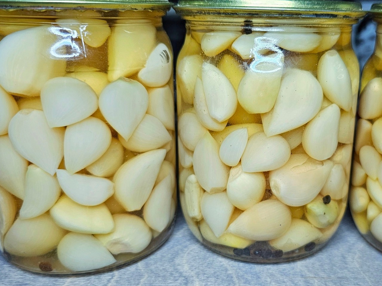 Pickled Garlic Cloves