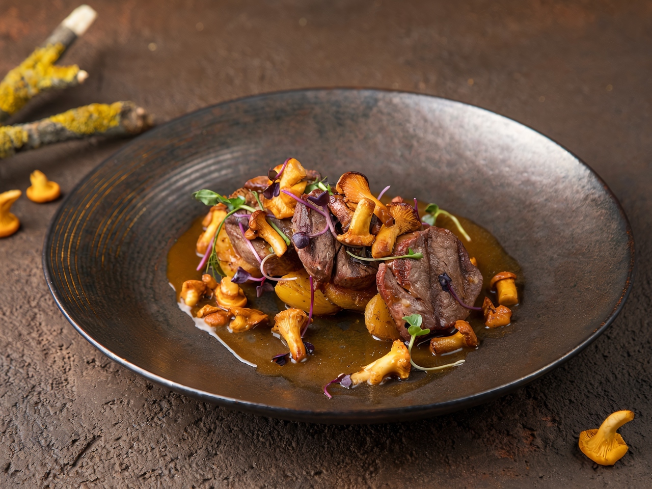 Beef Medallions with Potatoes and Chanterelles