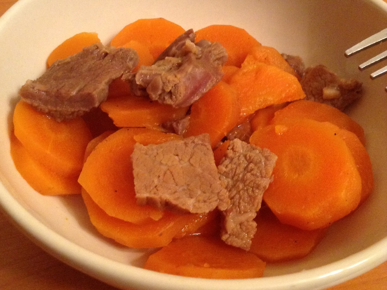 Tender Beef Stewed with Carrots and Onions