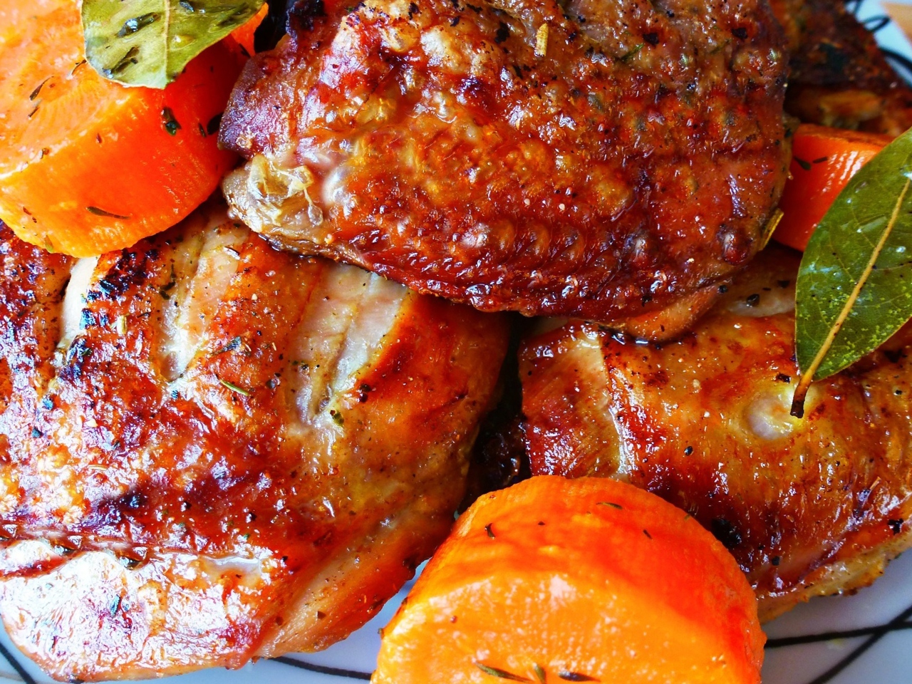Chicken with Herbs and Glazed Carrots
