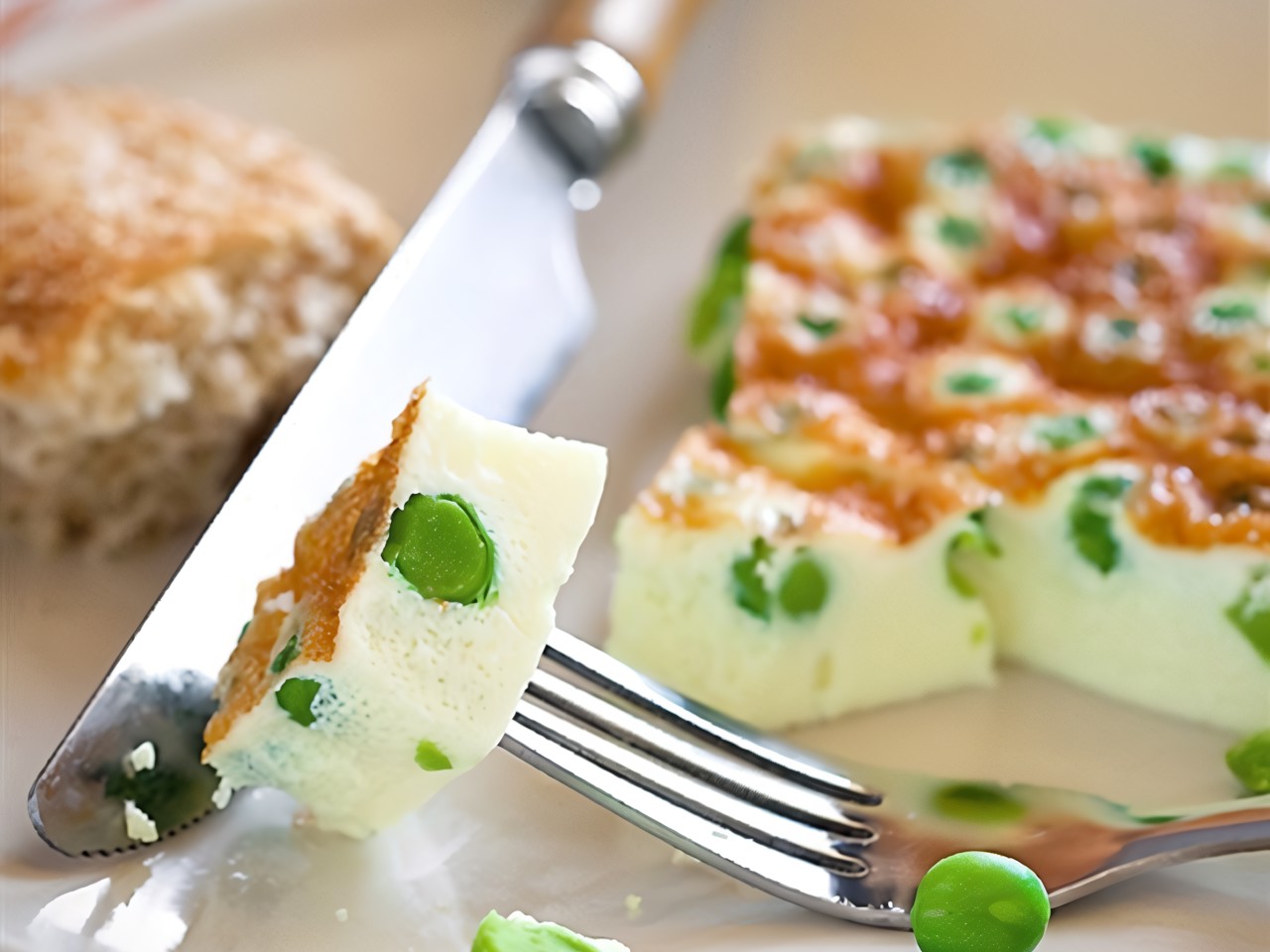 Mint Omelette with Green Peas