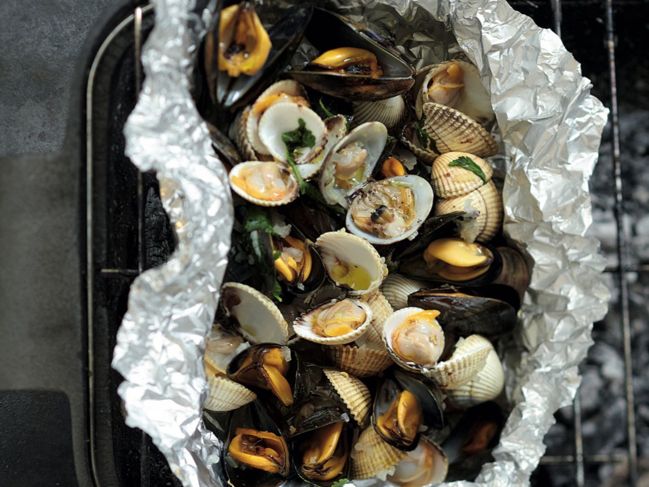 Clams with Saffron, Baked in Foil