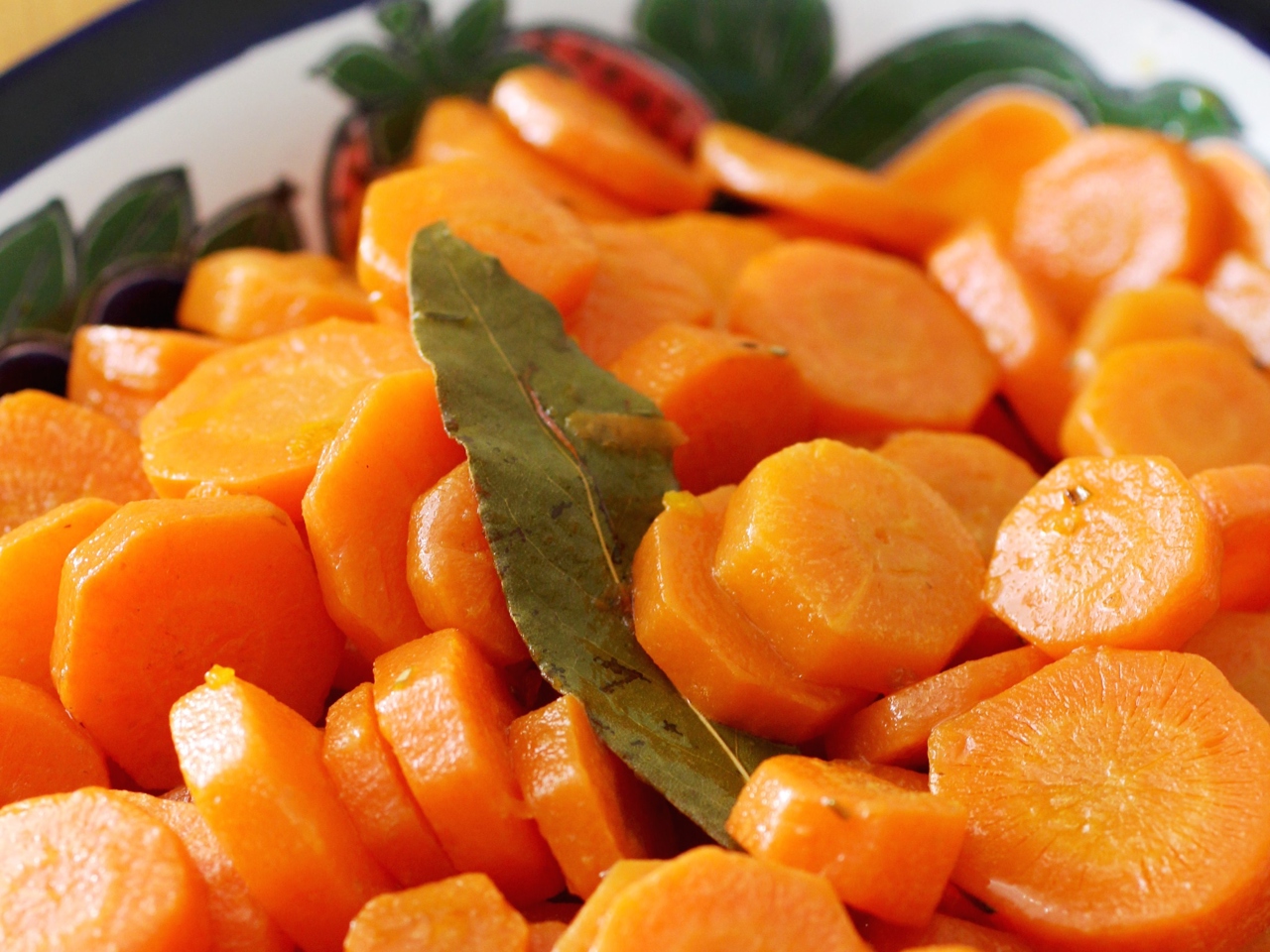 Carrots in Mandarin Juice with Cloves