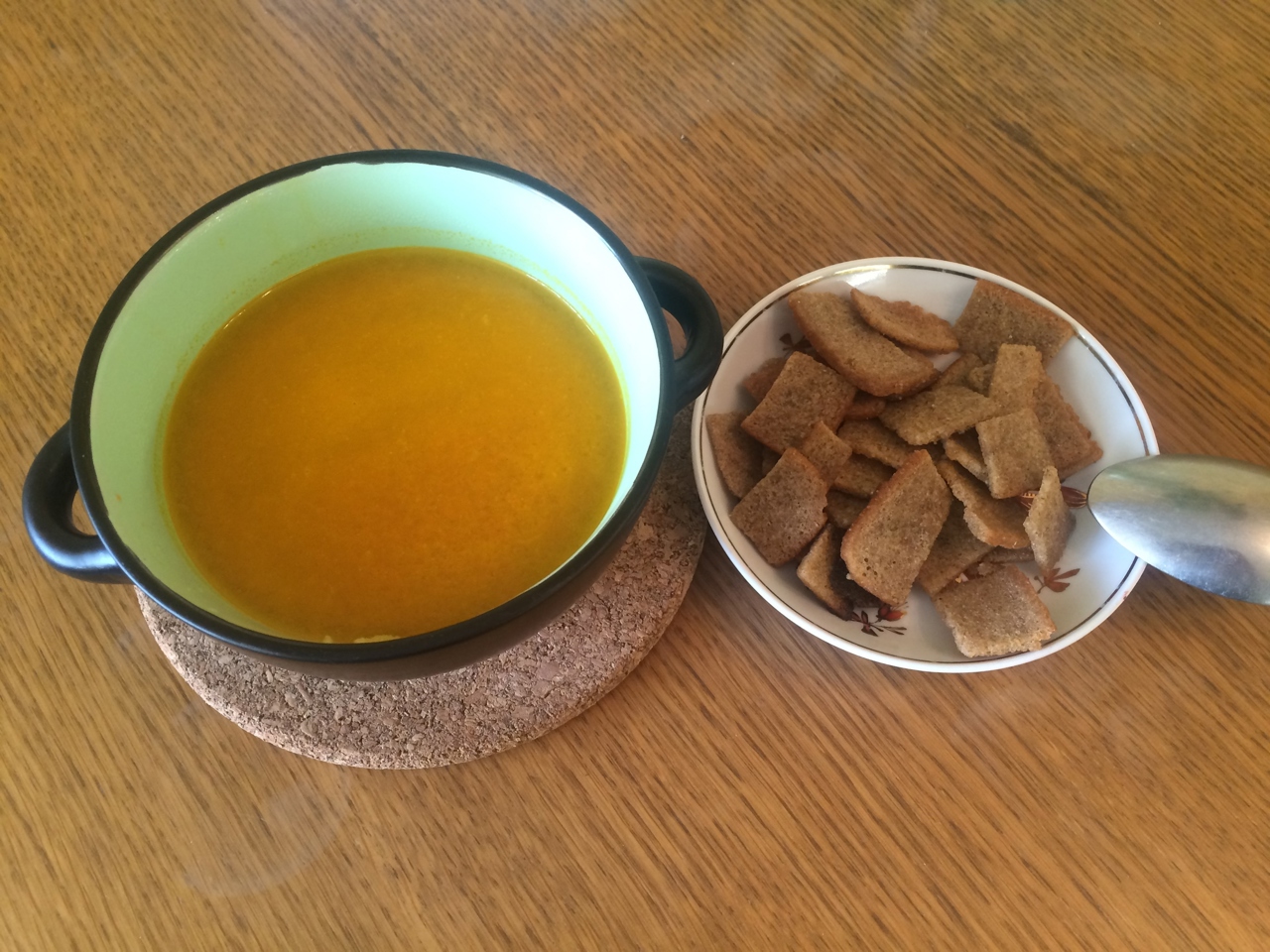 Carrot Soup with Onion and Ginger