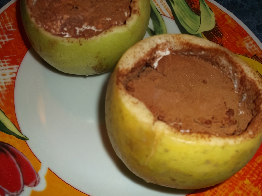 Ice Cream in an Apple with Cinnamon