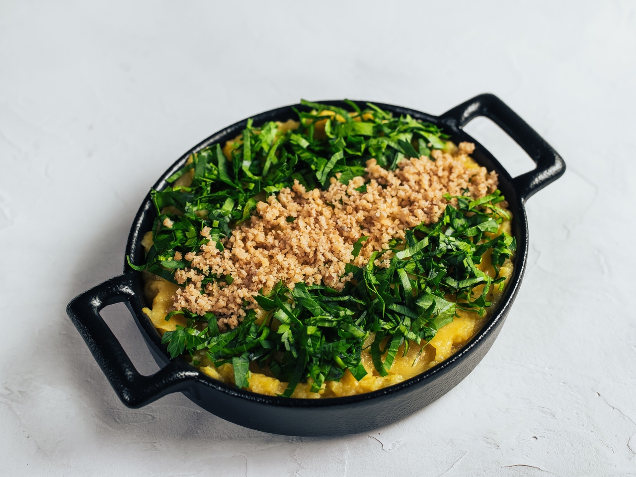Lentil Mash with Fenugreek and Dried Fruits