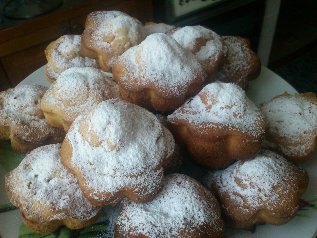 Tender Vanilla Cupcakes