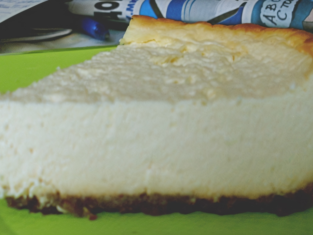 Low-Calorie Vanilla Cheesecake