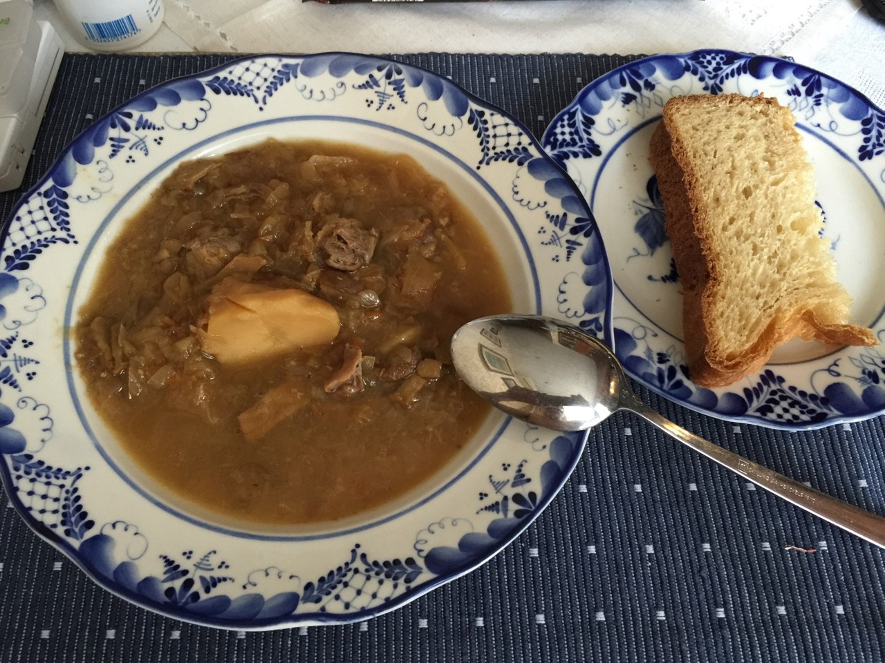 Low-Calorie Daily Cabbage Soup with Chicken Offal Broth
