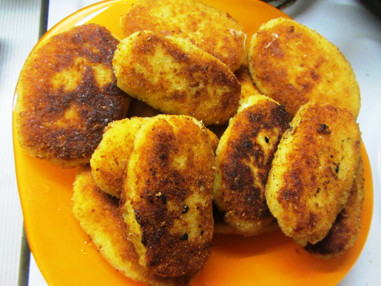 Fried Potato Sticks with Cheese