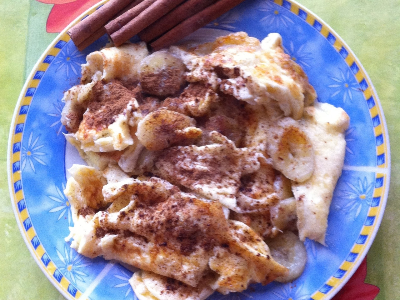 Omelet with Banana and Cinnamon