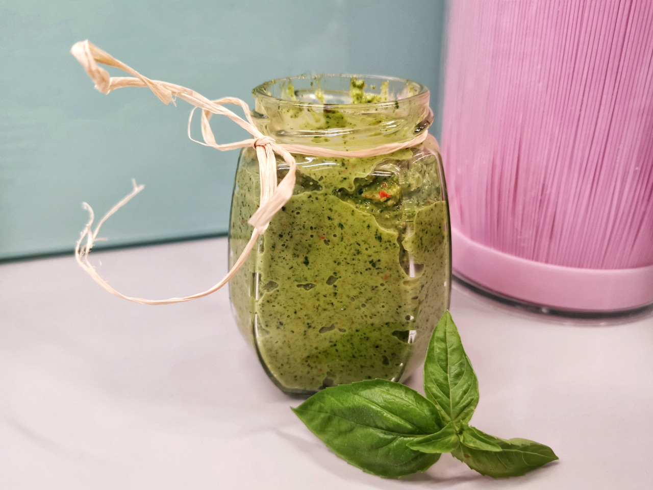 Spicy Emerald Basil Sauce