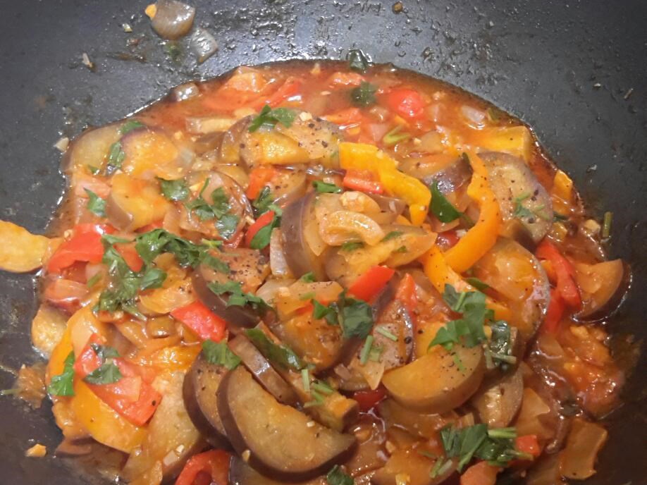 Vegetables Stewed in Juice and Soy Sauce