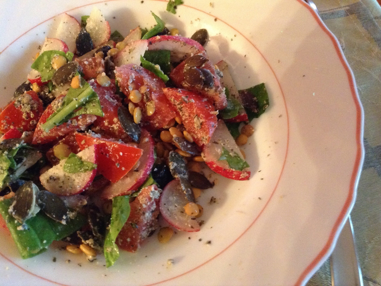 Raw Vegetable Salad with Raisins