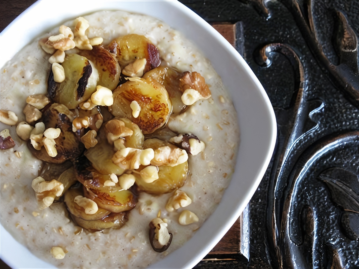 Oatmeal with Banana Topping