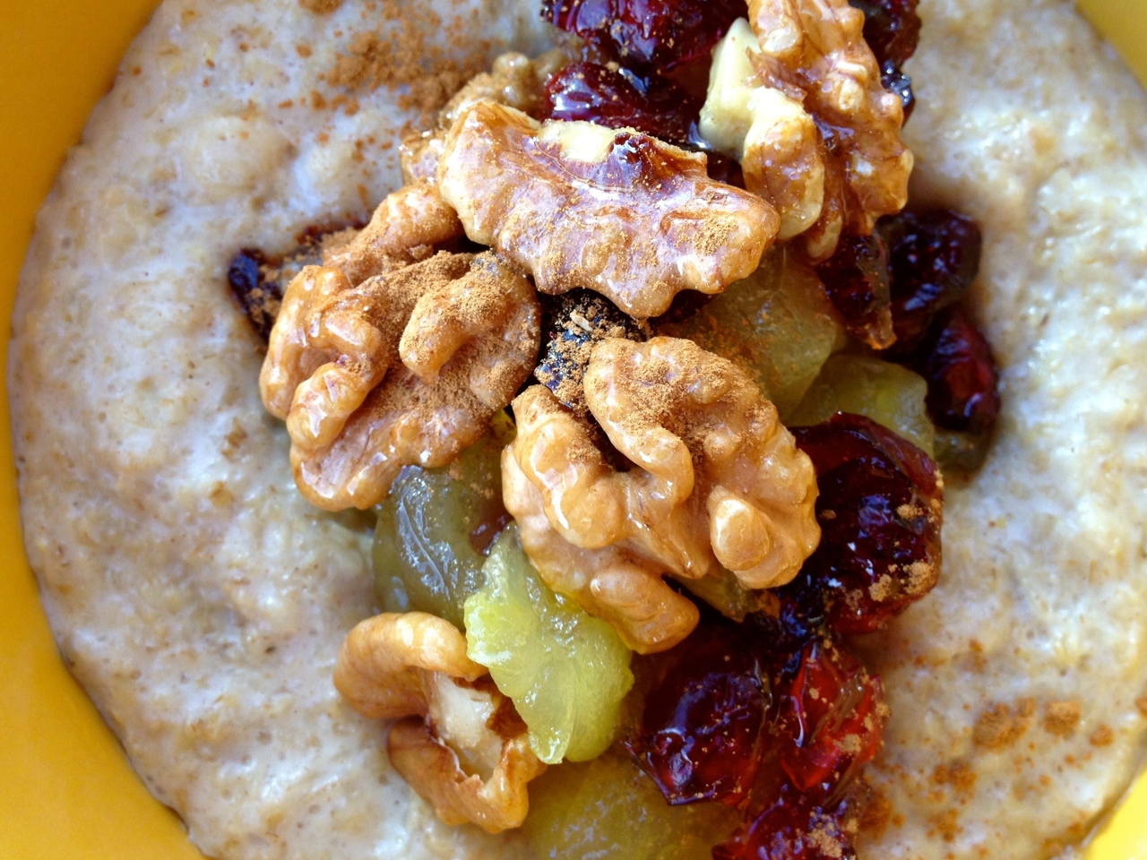Oatmeal with Apple, Cranberry, and Walnuts
