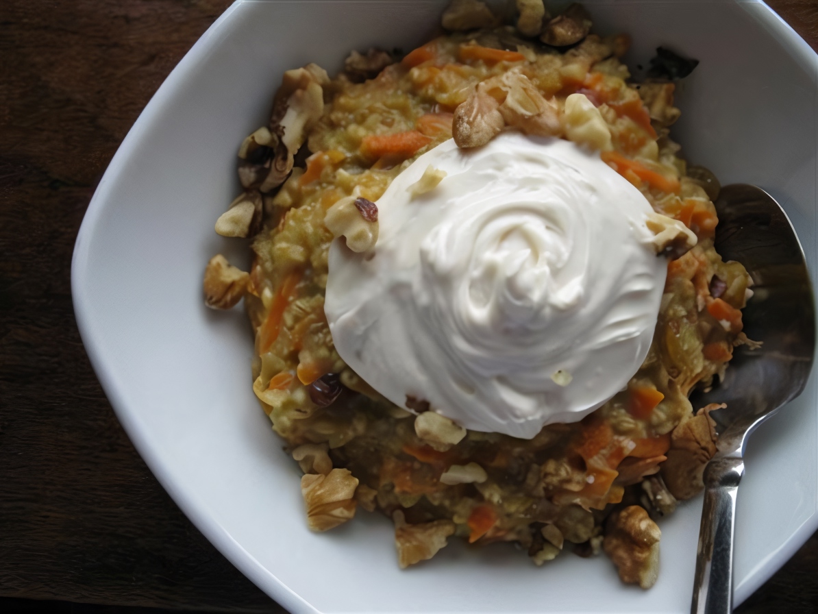 Oatmeal with Carrots, Raisins, and Walnuts