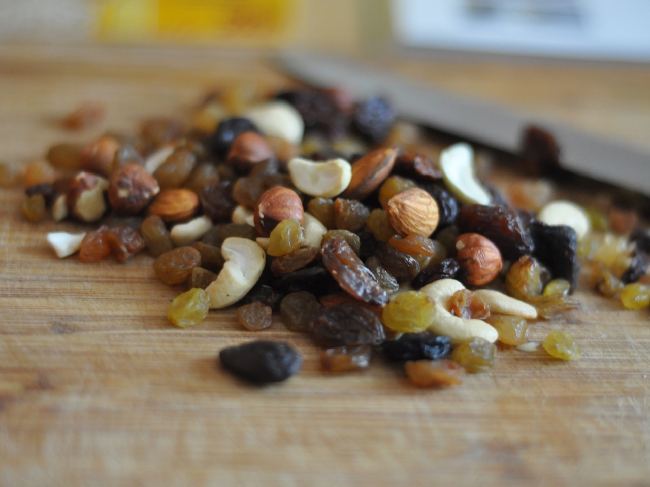 Oatmeal Buns with Nuts, Raisins, and Banana