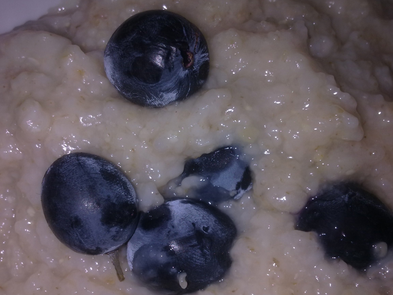 Oatmeal with Grapes